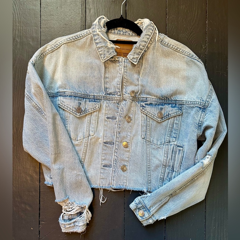 American Eagle crop jean jacket